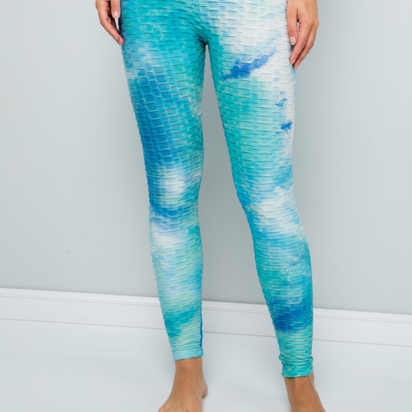 Watch OUT! "Booty lift" leggings tie dye work out - Picture 3 of 3